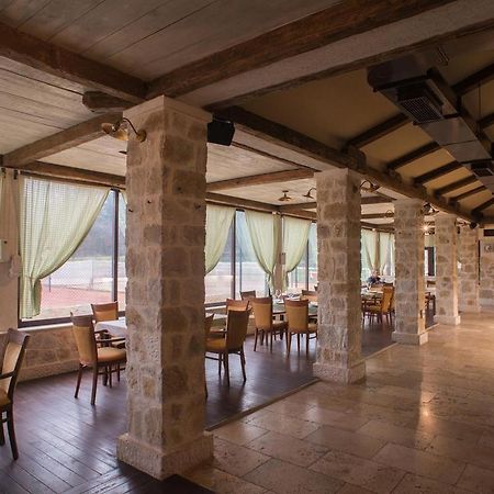 Hotel Trim Niksic Exterior foto