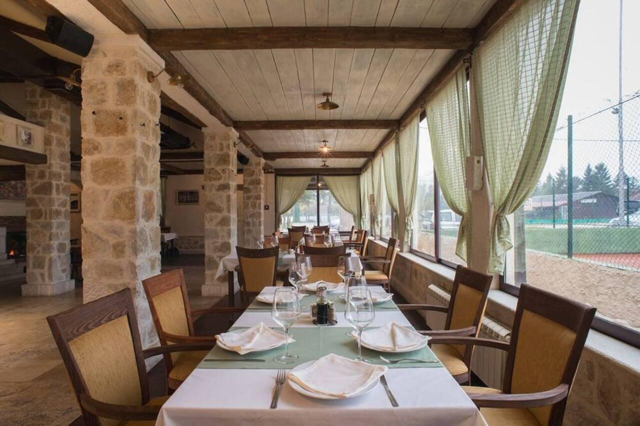 Hotel Trim Niksic Exterior foto