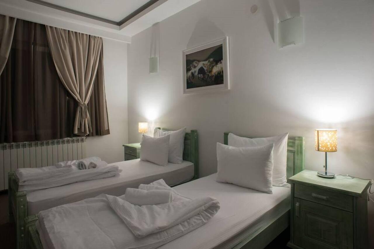 Hotel Trim Niksic Exterior foto