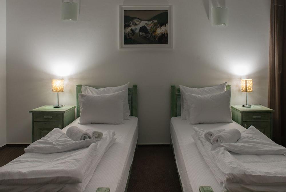 Hotel Trim Niksic Exterior foto