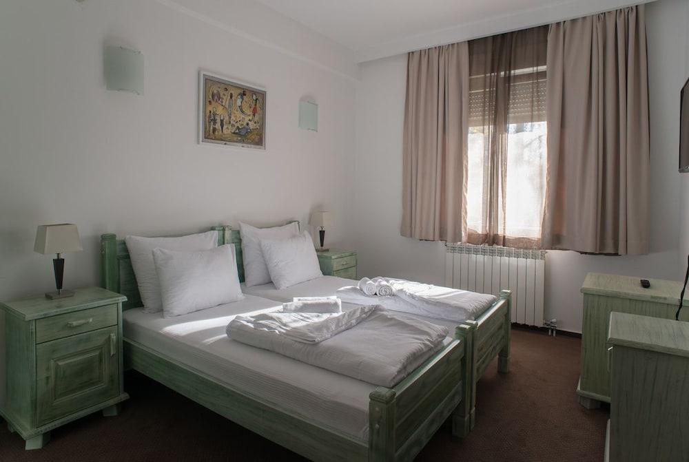 Hotel Trim Niksic Exterior foto