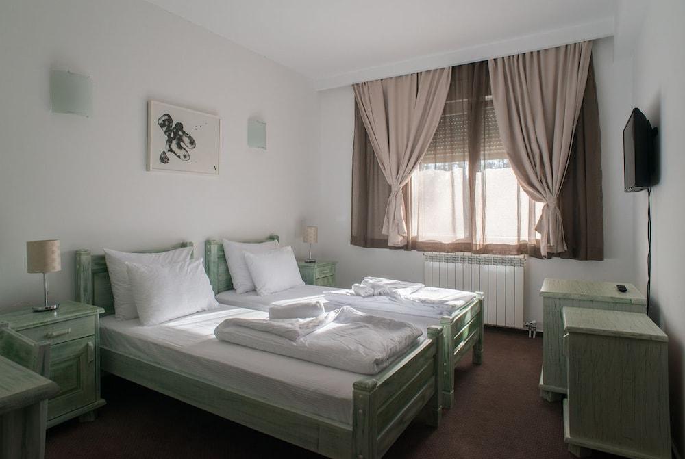 Hotel Trim Niksic Exterior foto