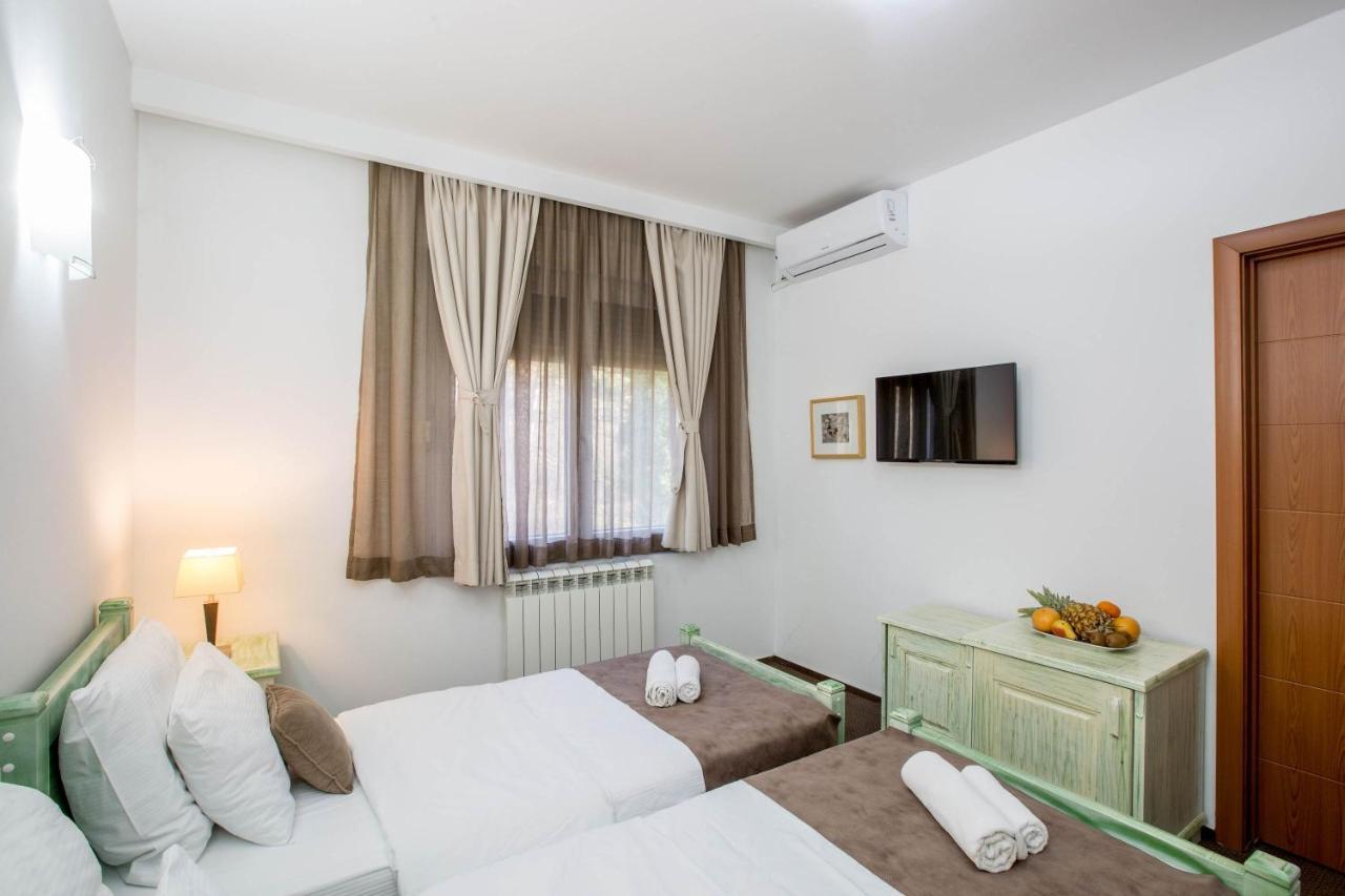 Hotel Trim Niksic Exterior foto