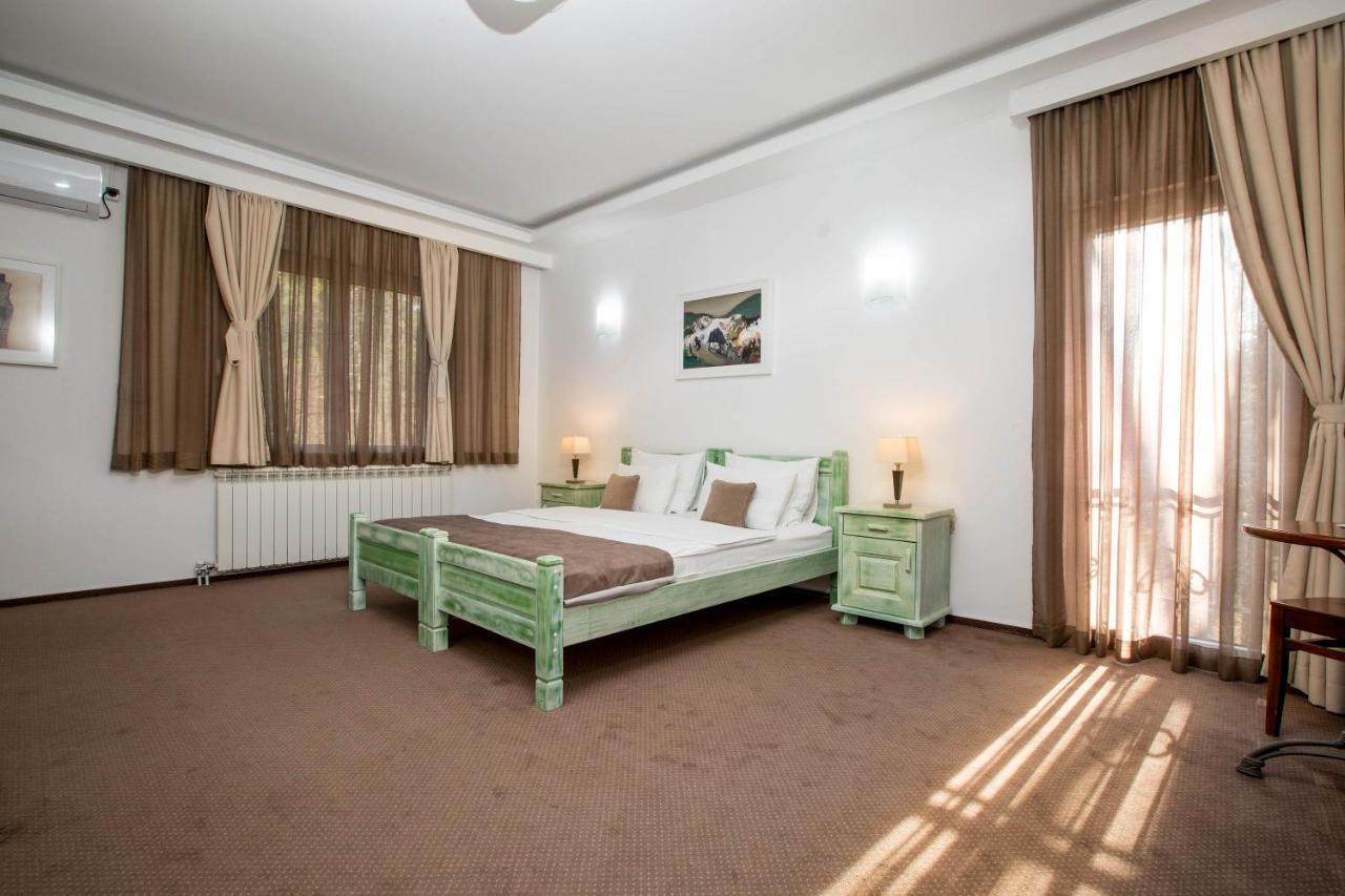 Hotel Trim Niksic Exterior foto