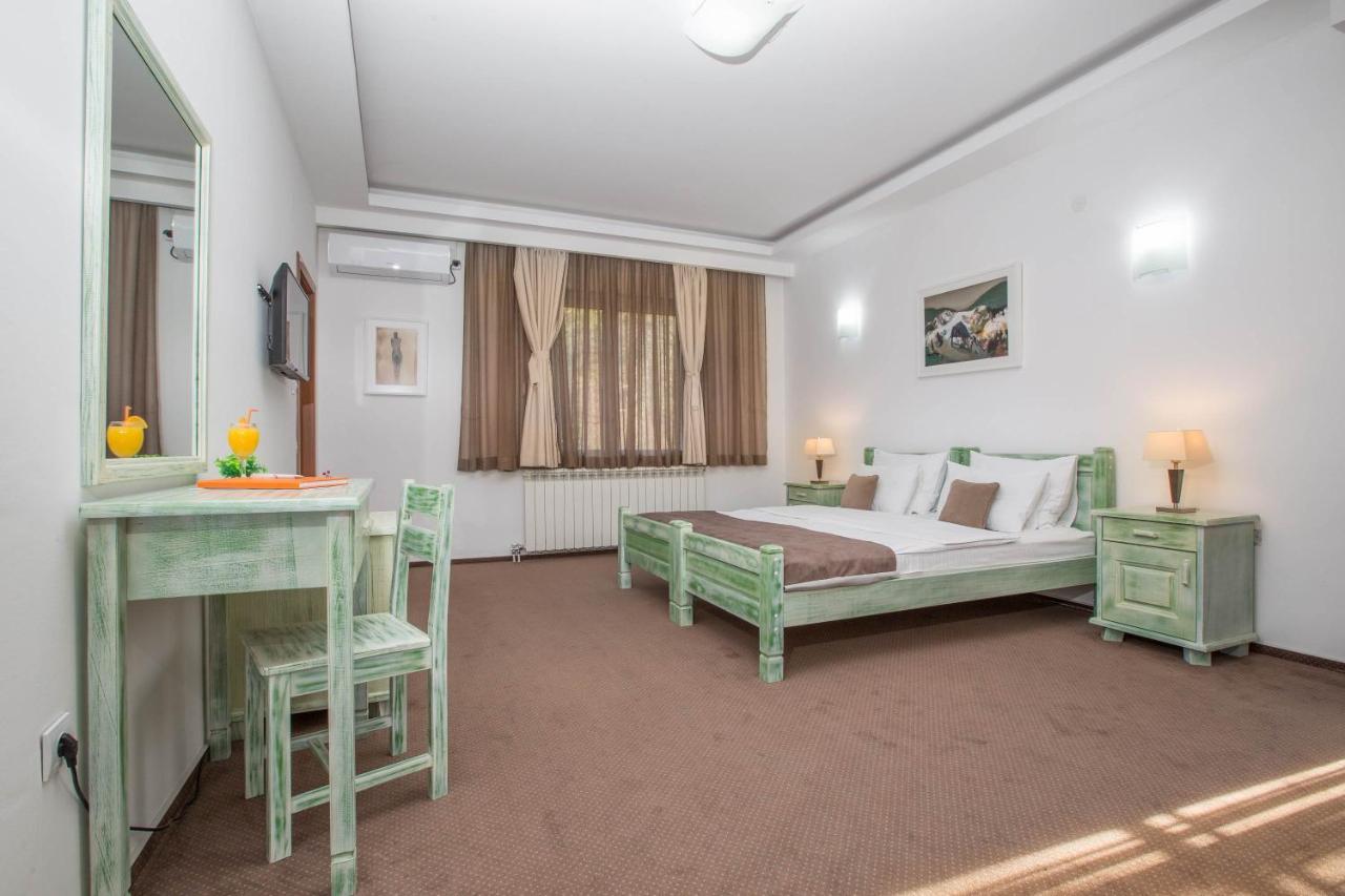 Hotel Trim Niksic Exterior foto